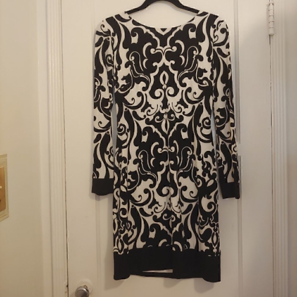 Cache Shift Sheath Dress Long Sleeve Black and White Size 6